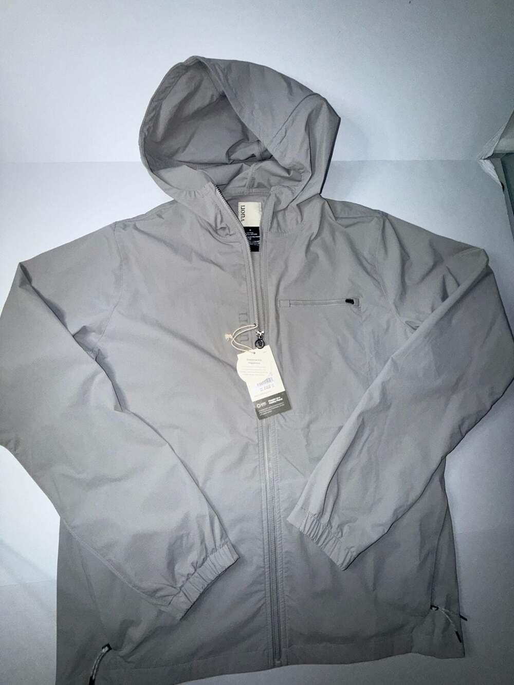 Vuori Outdoor Trainer Shell Size M Platinum Linen Texture Jacket NWT